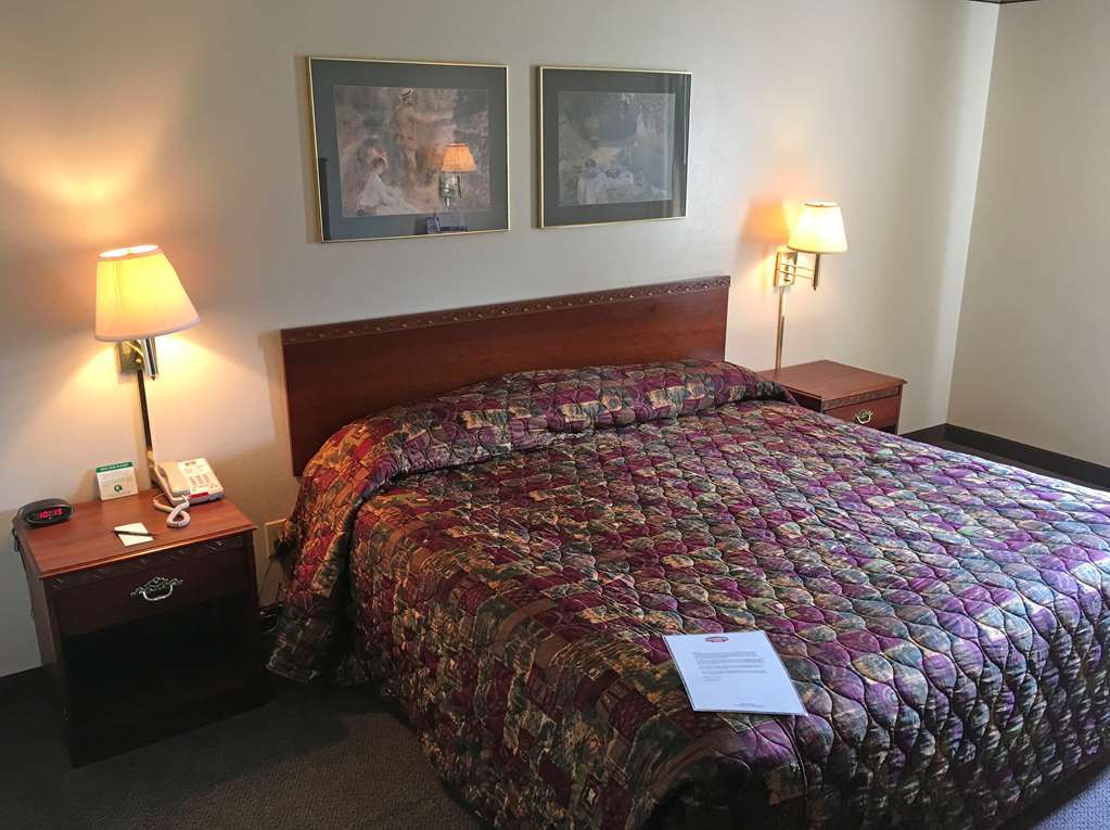 Country Hearth Inn & Suites Віллард Номер фото